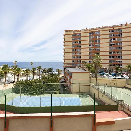 Home2book Cozy Coastal Duplex & Pool, Caletillas 아파트