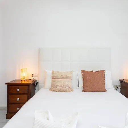 아파트 Home2book Cozy Coastal Duplex & Pool, Caletillas