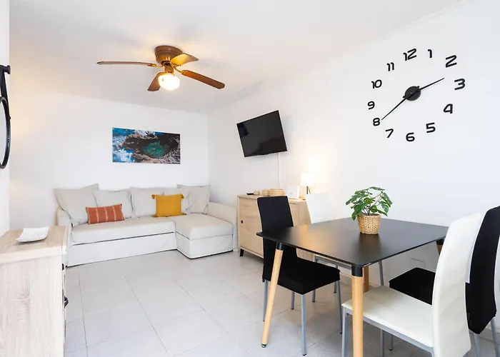 Home2book Cozy Coastal Duplex & Pool, Caletillas *