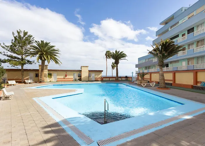 Home2book Cozy Coastal Duplex & Pool, Caletillas