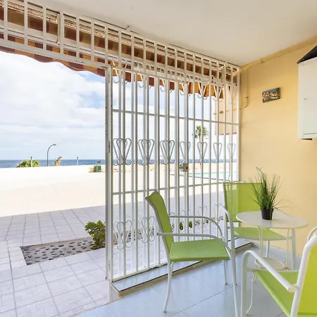 Home2book Cozy Coastal Duplex & Pool, Caletillas Apartmán *