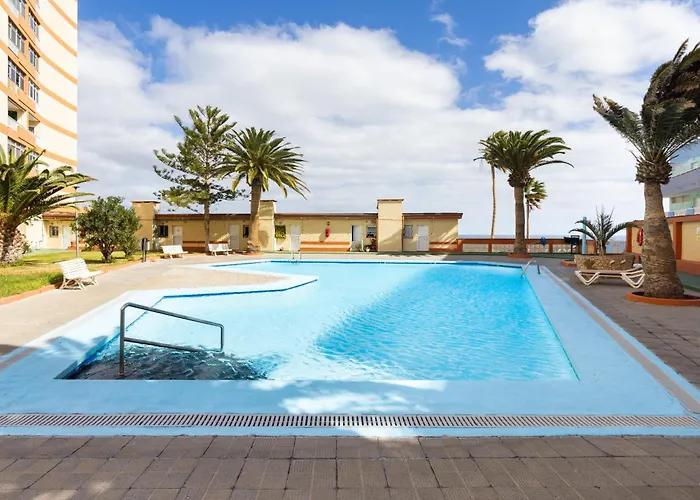 Home2book Cozy Coastal Duplex & Pool, Caletillas 칸델라리아