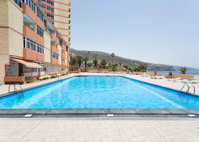 Home2book Cozy Coastal Duplex & Pool, Caletillas